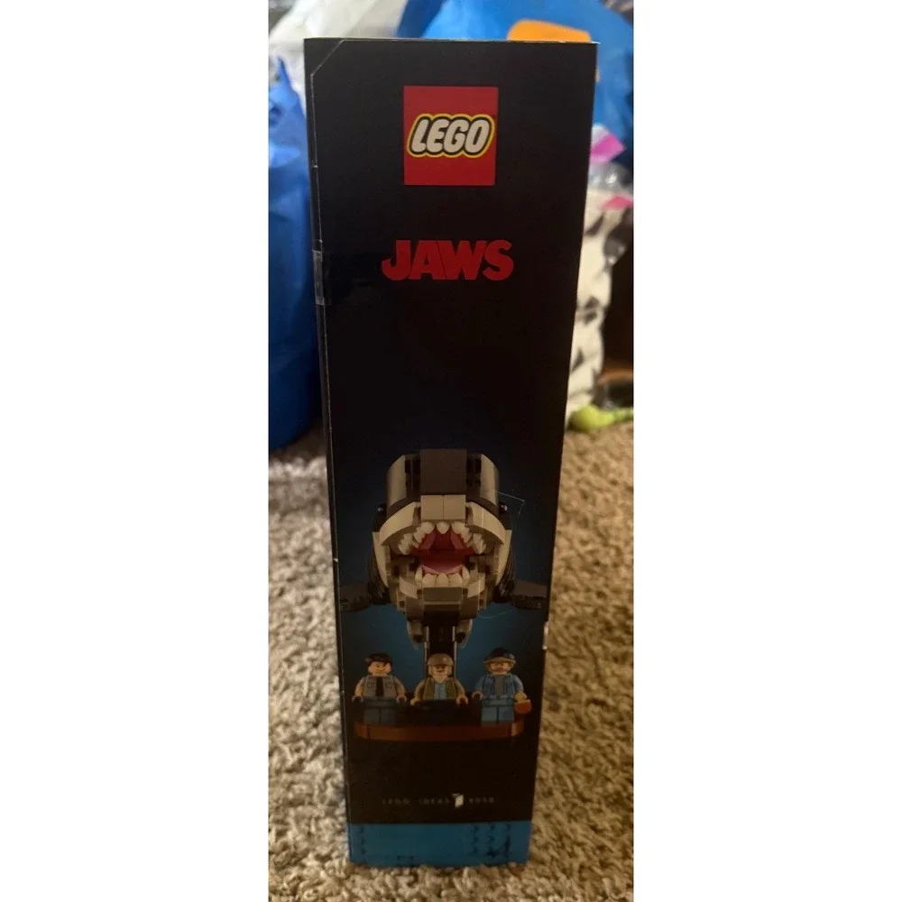Lego Ideas Jaws Diorama Building Set (NWT) 21350 - Picture 5 of 6